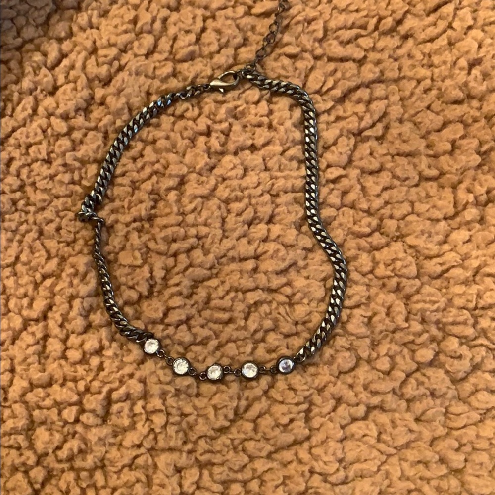 Adjustable choker necklace